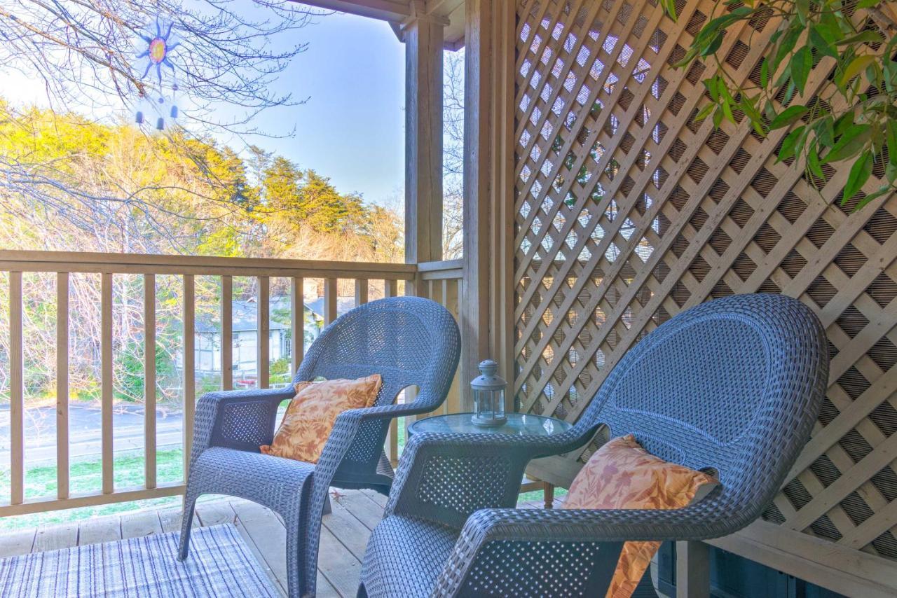 Studio With Resort Amenities 1 Mi To Lake Lure Kültér fotó